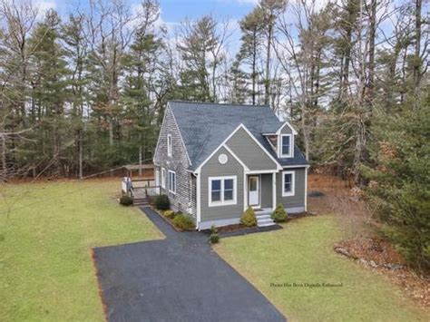 32 Middleboro Homes for Sale - Middleboro MA Real Estate - Movoto