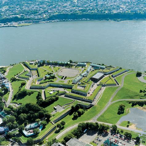 Citadelle de Québec/Aerial view of Quebec City's Citadel | Quebec city, Quebec city canada ...