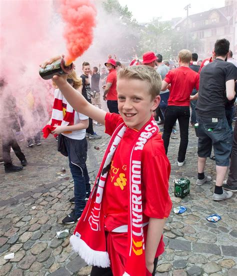 Liverpool Fans - Europa League Final - Mirror Online