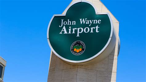 John Wayne Airport tower reopened after worker cleared for coronavirus infection | Fox News