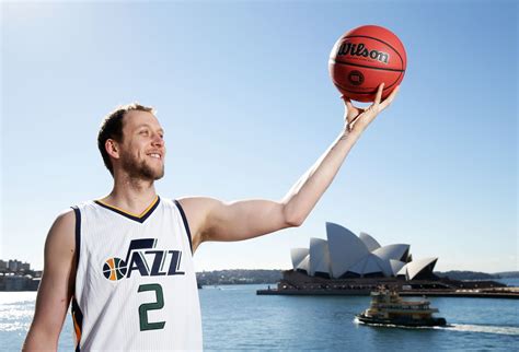 Utah Jazz: Making the case for Joe Ingles as sixth man