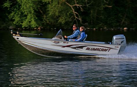 Research Alumacraft Boats Classic 165 CS Multi-Species Fishing Boat on iboats.com