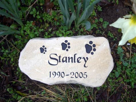 Garden Pet Memorials in slate, York stone, sandstone stone UK