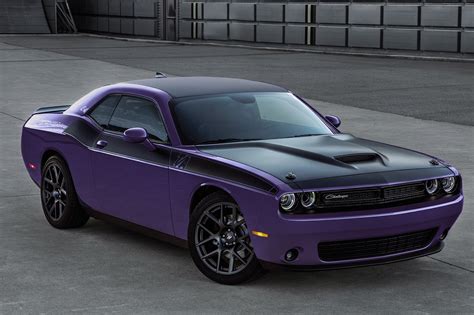 Plum Crazy Purple - 1972 Dodge Challenger Plum Crazy Purple 360 Auto ...