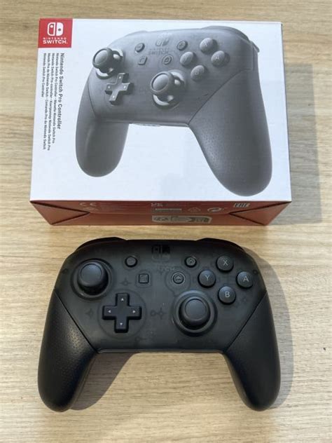 Nintendo Switch lite + controler pro