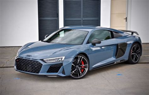 First Drive: 2020 Audi R8 | Luxury cars audi, Audi sports car, Luxury cars