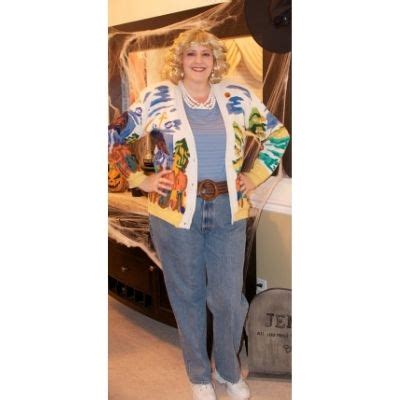 DIY Beverly Goldberg Costume for Halloween - Strength of Love