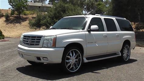 2003 Cadillac Escalade ESV - Information and photos - MOMENTcar