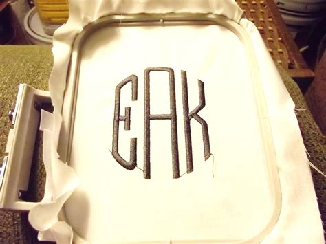 SewItMakeItBakeIt: Brother LB6800 Embroidery and Monogram It