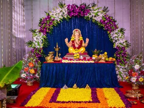 20+ Simple Ganpati Mandap Decoration Ideas at Home 2024