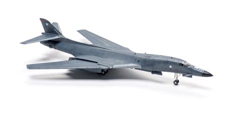 Build review of the Academy B-1B Lancer scale model kit | FineScale Modeler Magazine