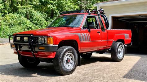 Toyota 4X4 Pickup Models : I am looking for an older toyota 4x4 with ...