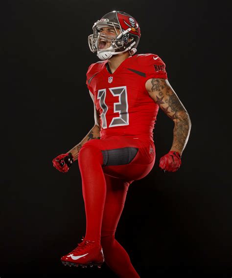 Buccaneers Nike Color Rush Uniform Photo Shoot - Advertising ...