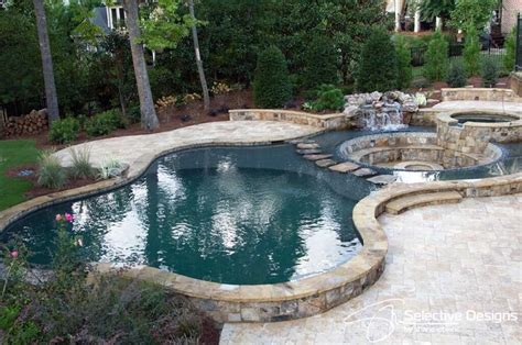 Inground Spa vs. Above Ground Spa - Georgia Pools | Peachtree City & Atlanta Area Pool Builders