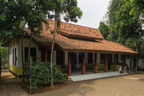 Arsitektur dan Makna dari Rumah Adat Betawi - Nasional Katadata.co.id