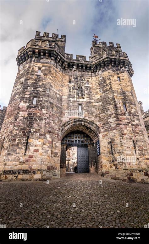 Lancaster Castle, Lancashire, UK Stock Photo - Alamy