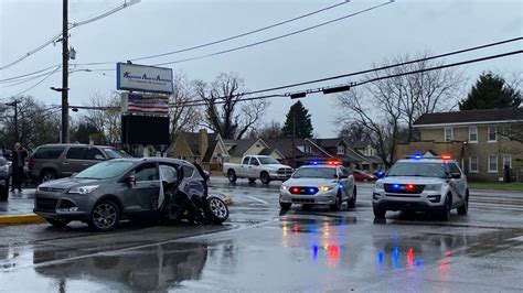 Woman 'critically injured' after car crash on Dixie Highway | whas11.com