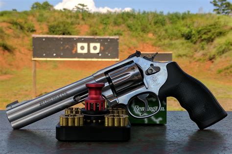 Revolvers Only: Smith & Wesson 617: The Perfect Target Revolver!