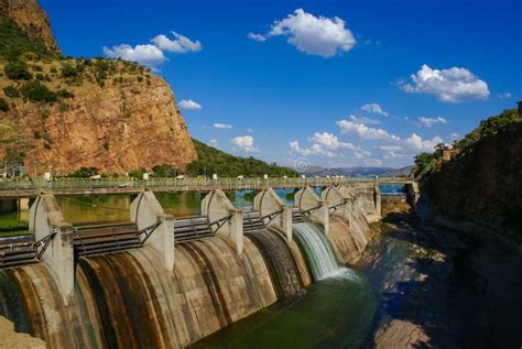 Hartbeespoort Dam stock image. Image of crocodileriver - 54953675