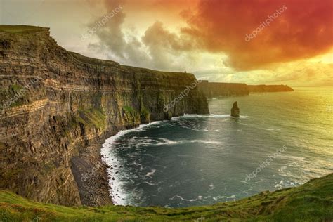 Cliffs of Moher at sunset — Stock Photo © Patryk_Kosmider #7930220