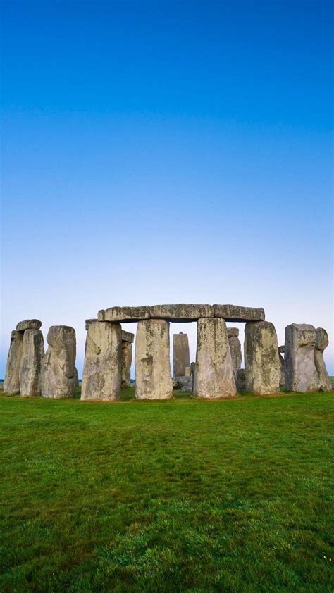 Pin by Cherry on Nature | Stonehenge pictures, Beautiful places to ...