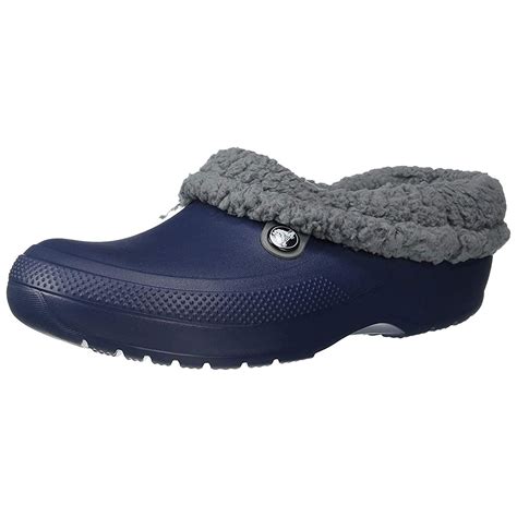 5 Crocs Perfect for Parents and Kids to Wear All Winter