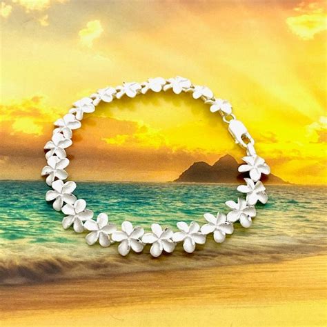 Sterling Silver 10MM Hawaiian Plumeria Bracelet (B022)