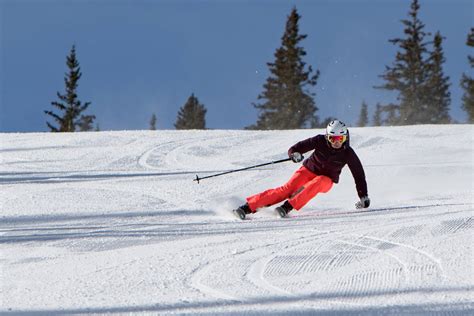 Do Women Need Women’s Skis? | GearJunkie