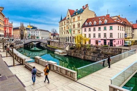 A Guide To The Best Coffee In Ljubljana: TOZD • Point Me to the Plane