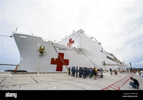 U.S. NAVAL BASE GUAM (Sept. 4, 2015) The hospital ship USNS Mercy (T-AH ...