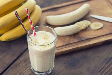 Dangers of Having Banana And Milk Together