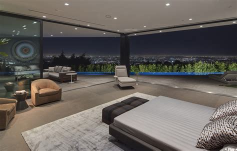 $32 Million Newly Built Modern Home In Los Angeles, CA | Homes of the Rich