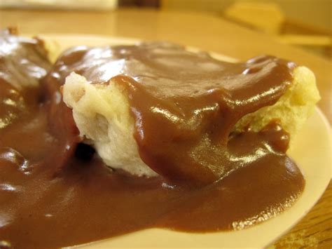 Wagon Wheel | Chocolate Gravy in Arkansas | Best Pie, Too - Roadfood