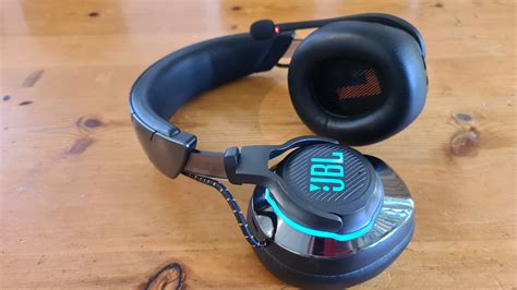 JBL Quantum 800 Review - Not The Quantum Leap We Were Hoping For ...