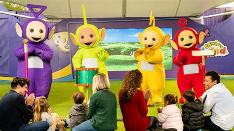 Teletubbies Big Band Show | Alton Towers Resort