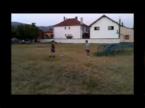 Pro Fudbal - Top 10 Skills - YouTube