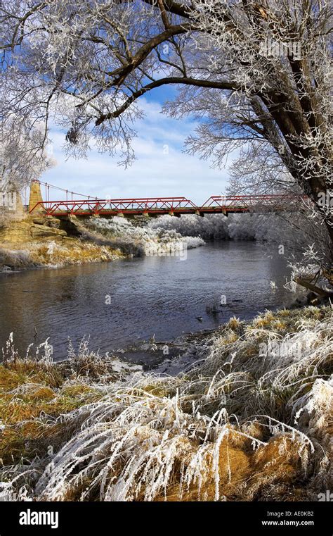 Historic Suspension Bridge Taieri River Sutton Otago South Island New Zealand Stock Photo - Alamy