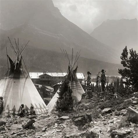 Blackfeet Indian camp, circa 1916 - photograph by Great Northern ...