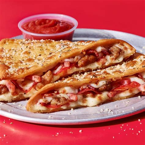 Pizza Hut Melts Review: More Convenient Than Pizza but With Trade-Offs - Business Insider