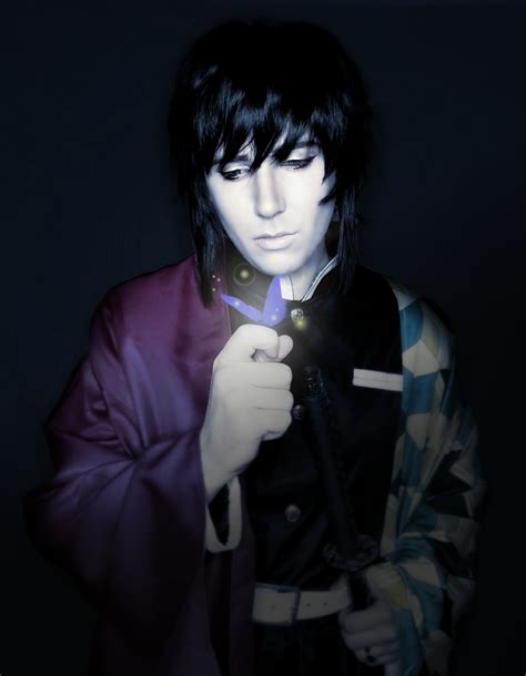 Giyuu Cosplay ( Demon Slayer )