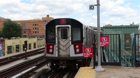 R142A (4) Train at 176th Street - YouTube