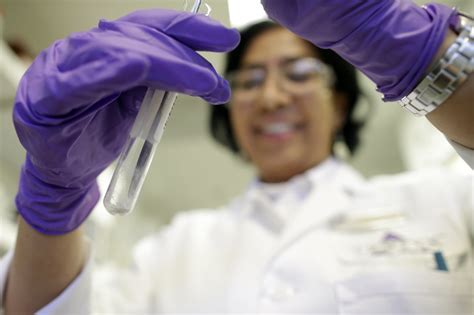 Vertex Pharmaceuticals Swings to Quarterly Profit - WSJ