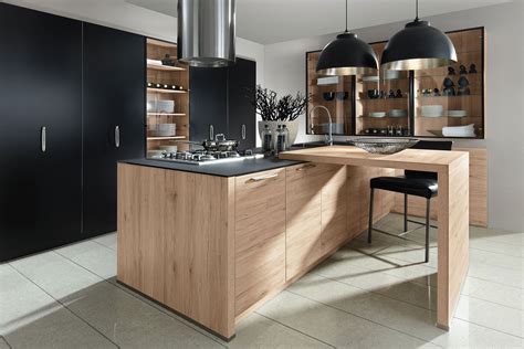 Oak kitchen cabinets is one of the hottest kitchen trends in 2023