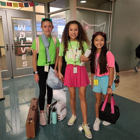 Utley Middle School on Twitter: "Neon Day for Forthcoming! #UtleyWolves https://t.co/dvsMl5aEGa ...