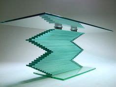 Modern and Sleek Glass Table Design