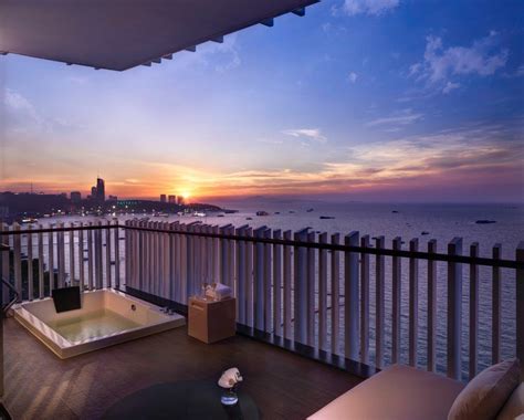 Hilton Pattaya - Haute Grandeur