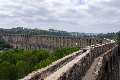 The Tomar Aqueduct - walk the rim, if you dare! - Road Trips around the World