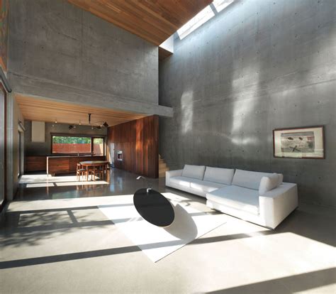 16 Times When Concrete Floors Made Living Rooms Look Stunning