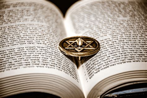 The Old Testament vs. Tanakh - Christian Faith Guide