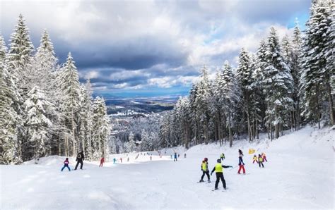 6 Best Minnesota Ski Resorts for Families | New To Ski